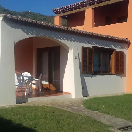 Villetta Di Testa Ottiolu Ferienhaus Budoni